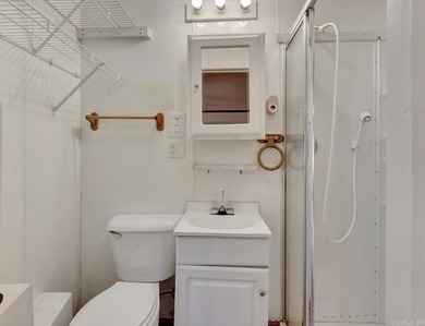 Nice and quiet neighborhood off Cedar Glades Road, close to