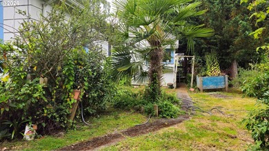 This 972 Sq ft single level bungalow has lots of storage with - photo 20