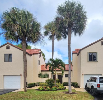 (private lake, pond, coastal) Condo For Sale in Boynton Beach Florida