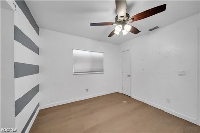 Welcome to this beautifully maintained 4-bedroom, 2-bathroom - photo 23