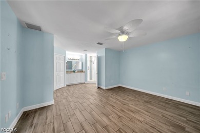 Welcome to this beautifully maintained 4-bedroom, 2-bathroom - photo 25