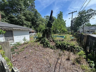 Ranch home ready for its next owner or investors! Ideally - photo 4