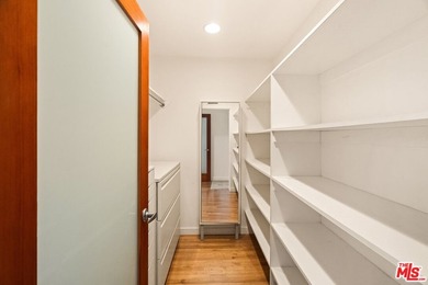 Welcome to 1076 Palms Boulevard - a rare architectural compound - photo 13