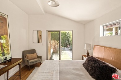 Welcome to 1076 Palms Boulevard - a rare architectural compound - photo 15