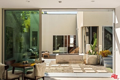 Welcome to 1076 Palms Boulevard - a rare architectural compound - photo 22