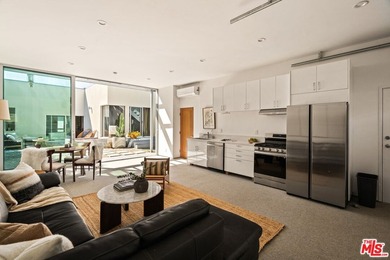 Welcome to 1076 Palms Boulevard - a rare architectural compound - photo 23