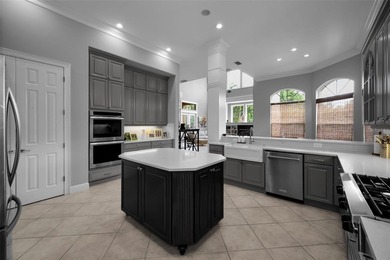 Modern Tuscan revival architecture and thoughtful innovation - photo 36