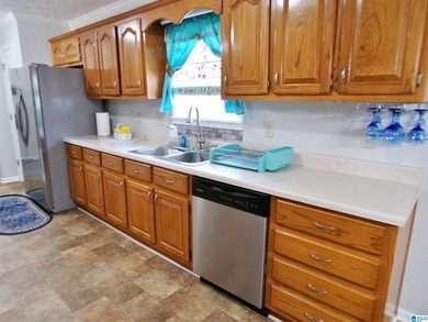 A beautiful spacious garden home in the White Plains school - photo 9