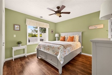 RARE OPPORTUNITY! Move-in ready, one-floor living in the heart - photo 15