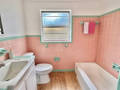 FOR SALE - 2 Bedroom/1 Bath single family home.  This is a - photo 17