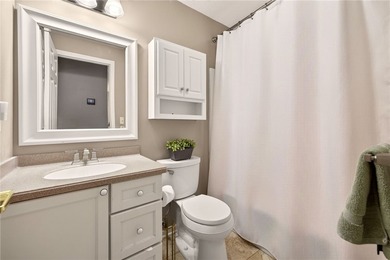 RARE OPPORTUNITY! Move-in ready, one-floor living in the heart - photo 22