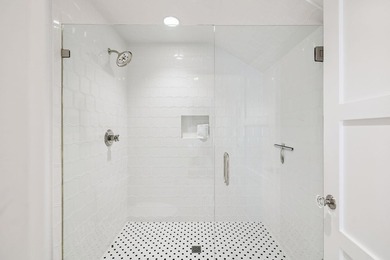 Under Contract w/ 72-hour Kick-Out. Welcome to 21 Clove Hitch - photo 36