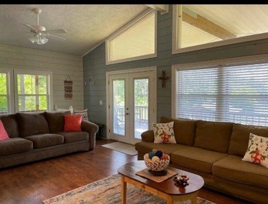 Stunning 6-Bedroom Waterfront Retreat with Breathtaking Views - photo 10