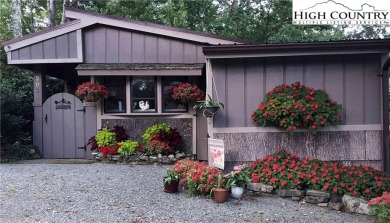 Land Harbors Lake Home For Sale in Linville North Carolina