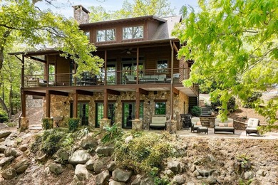 Stunning Fully Furnished Custom Lakefront Retreat with Luxury - photo 1