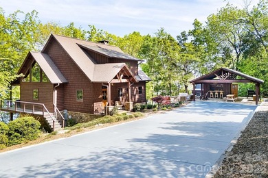 Stunning Fully Furnished Custom Lakefront Retreat with Luxury - photo 6