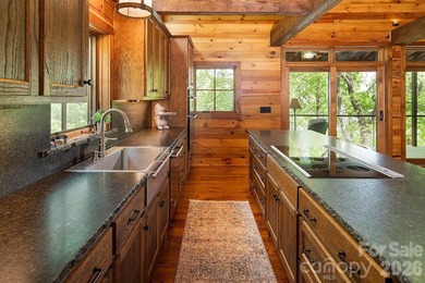 Stunning Fully Furnished Custom Lakefront Retreat with Luxury - photo 8