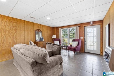 Beautiful waterfront log cabin offering 3 bedrooms, 2.5 - photo 22