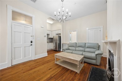 Welcome home to 203 E Duffy Street # C. Located just 2 blocks - photo 6