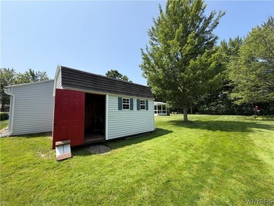 Welcome home to this charming Cape Cod nestled at the very end - photo 33