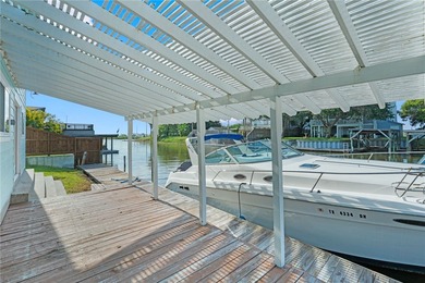 Gorgeous 4 bedroom, 3 bath home located on the water with quick - photo 39