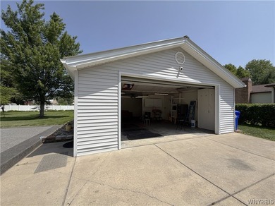 Welcome home to this charming Cape Cod nestled at the very end - photo 43