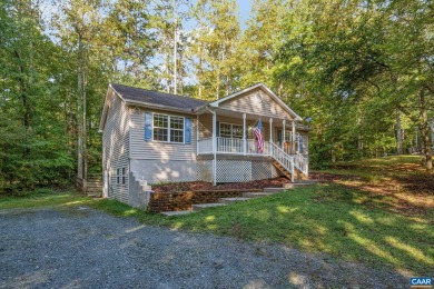 Lake Home For Sale in Palmyra, Virginia