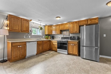 Charming ranch home situated on a desirable corner lot! This - photo 11