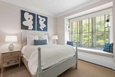 Deeded Beach Access! Spectacular 4 bedroom, 4 bath home in - photo 43
