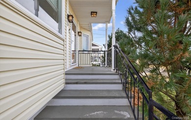 Welcome to this beautifully maintained waterfront ranch in the