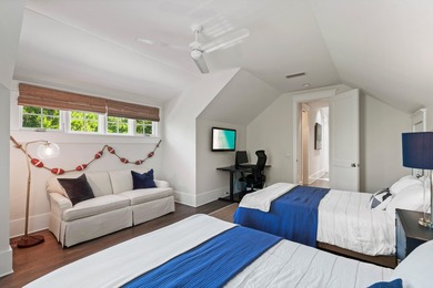 Deeded Beach Access! Spectacular 4 bedroom, 4 bath home in - photo 50