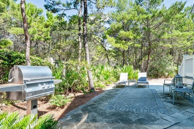 Deeded Beach Access! Spectacular 4 bedroom, 4 bath home in - photo 54