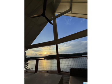 Best view on LAKE WEDOWEE! Super charming lake cottage with - photo 2