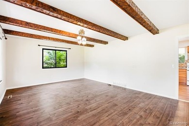 HUGE 28X24 DETACHED GARAGE! PRIVATE BACKYARD! GREAT FLOOR PLAN! - photo 6