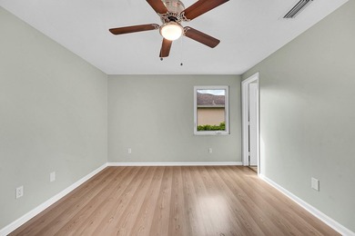 Welcome to your new home a beautifully maintained 3 bedroom, 2 - photo 15