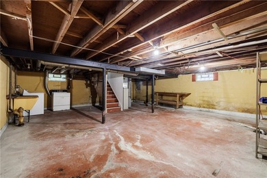 NESTLED IN ROCHESTER'S MAPLEWOOD HISTORIC DISTRICT, THIS - photo 17