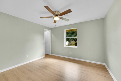 Welcome to your new home a beautifully maintained 3 bedroom, 2 - photo 17