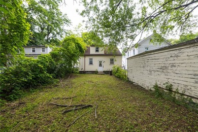 NESTLED IN ROCHESTER'S MAPLEWOOD HISTORIC DISTRICT, THIS - photo 18