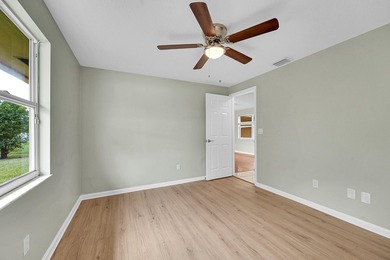 Welcome to your new home a beautifully maintained 3 bedroom, 2 - photo 18