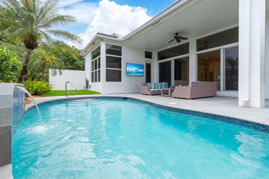 Immaculate, move-in ready home surrounded by beautiful lake and - photo 26