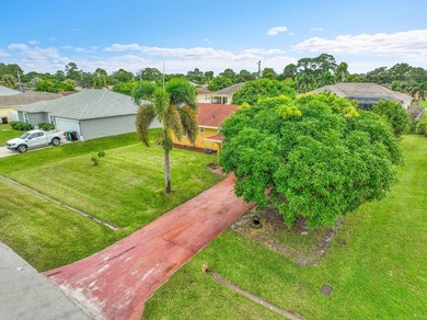 Welcome to your new home a beautifully maintained 3 bedroom, 2 - photo 30