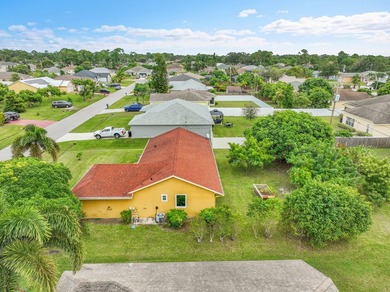 Welcome to your new home a beautifully maintained 3 bedroom, 2 - photo 31
