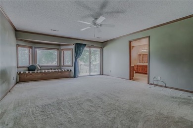 Located on the Springdale Country Club golf course, this 3,754 - photo 33