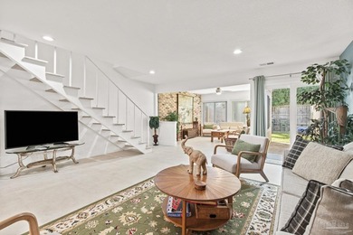 Light-Filled, Fully Remodeled Townhome in Perdido Bay Country - photo 5