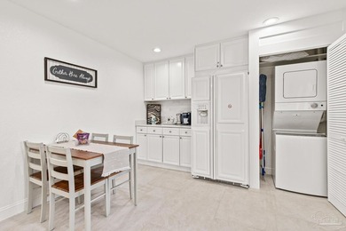 Light-Filled, Fully Remodeled Townhome in Perdido Bay Country - photo 9