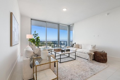 This gorgeous new construction waterfront condo offers bright - photo 5