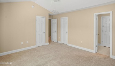 Upgraded 2 Bedroom Townhome with Attached Garage in Azalea - photo 12