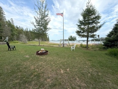 Waterfront home with a sandy beach on the shores of Lake Huron - photo 15