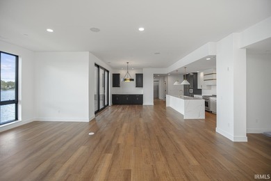 Last available penthouse in the 900 JCKSN Condos. This penthouse