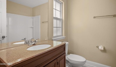 Upgraded 2 Bedroom Townhome with Attached Garage in Azalea - photo 18